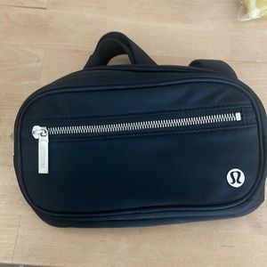Lululemon Everywhere Belt Bag